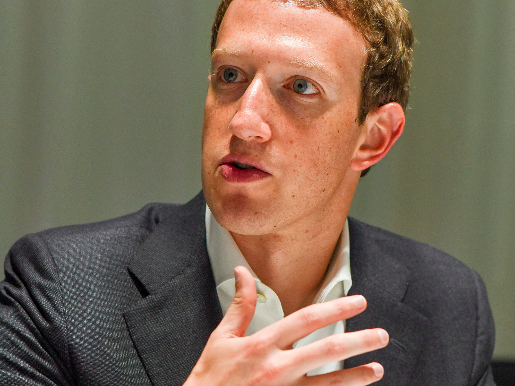 mark-zuckerberg-we-shouldnt-worry-about-ai-overtaking-humans-unless-we-really-mess-something-up
